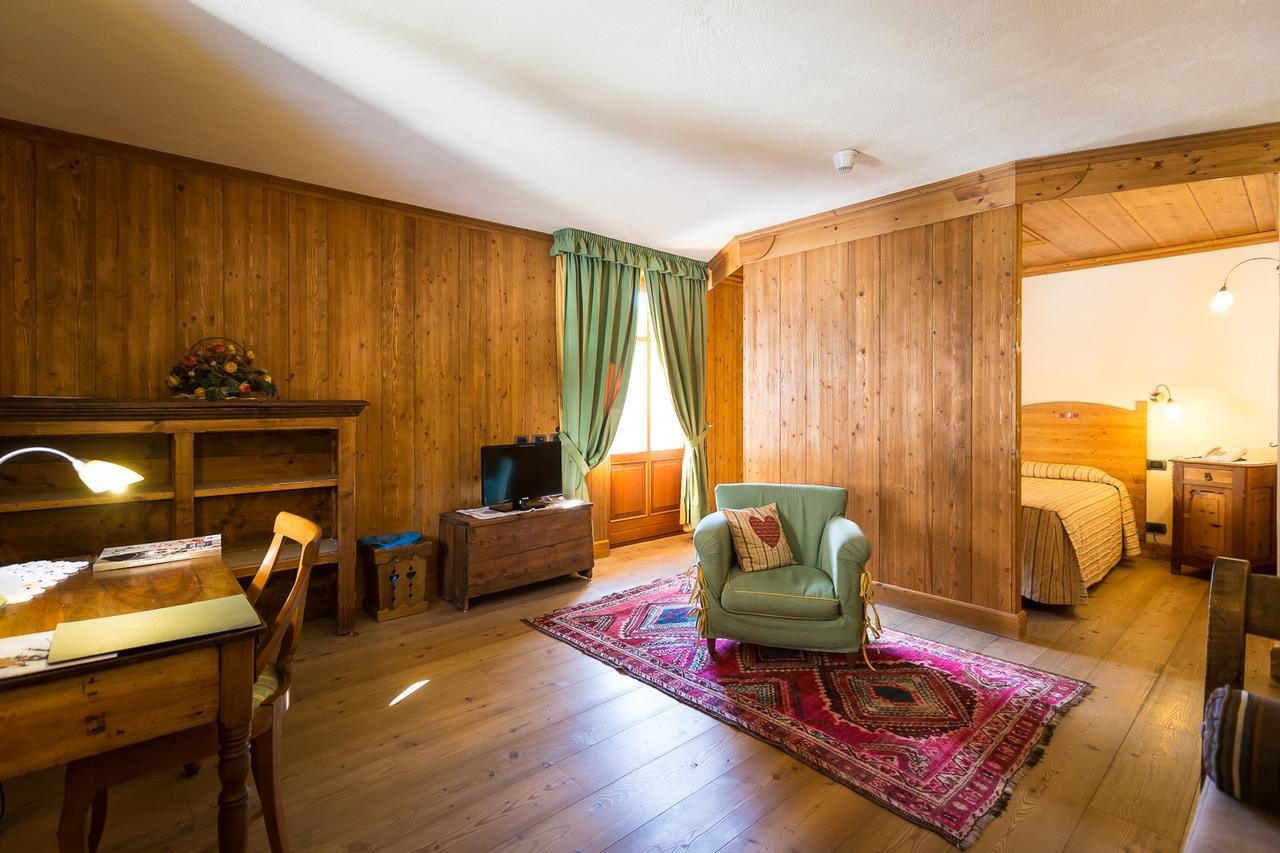 Hotel Lyshaus Gressoney-Saint-Jean Szoba fotó